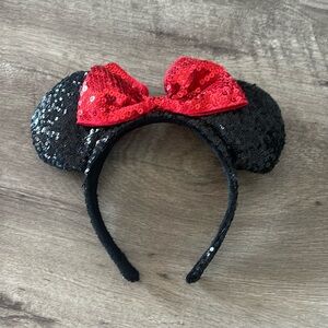 Minnie Mouse sparkly ears headband